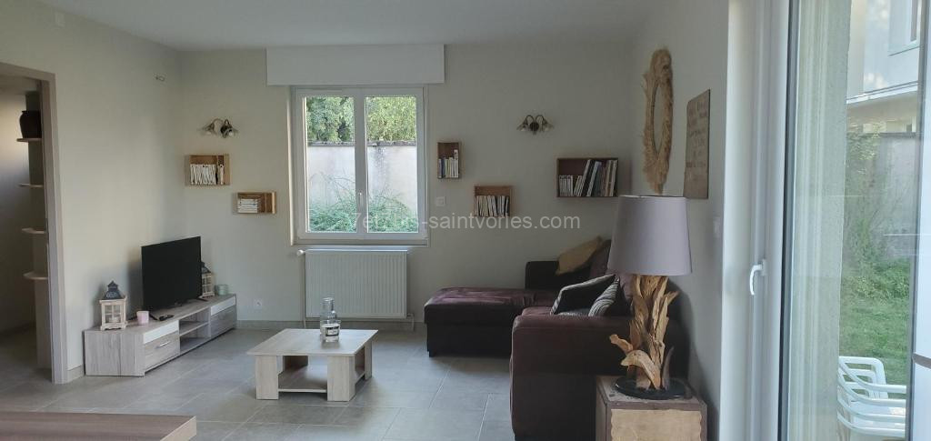 Photo de Le Cabinet-Charmante maison avec terrain